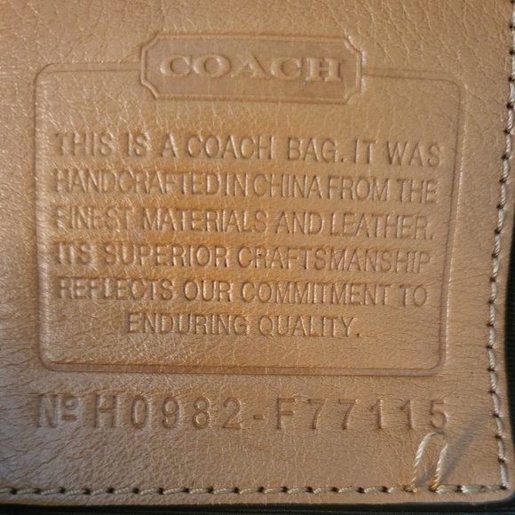 Authentic large Coach overnight bag - Picture 6 of 6
